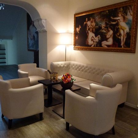 באד סודן אם טאונוס Hotel Rheinischer Hof Bad Soden מראה חיצוני תמונה