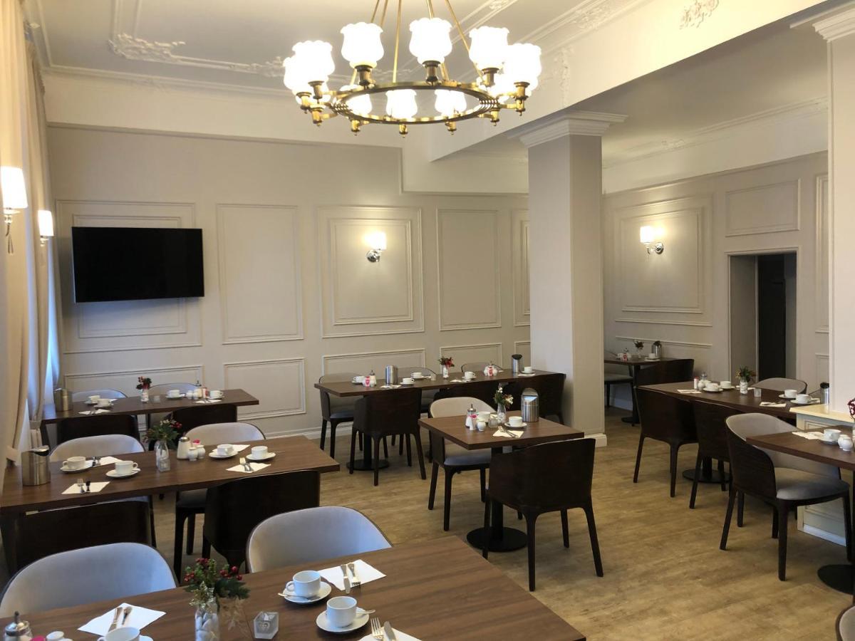 באד סודן אם טאונוס Hotel Rheinischer Hof Bad Soden מראה חיצוני תמונה