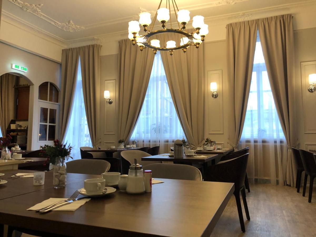 באד סודן אם טאונוס Hotel Rheinischer Hof Bad Soden מראה חיצוני תמונה