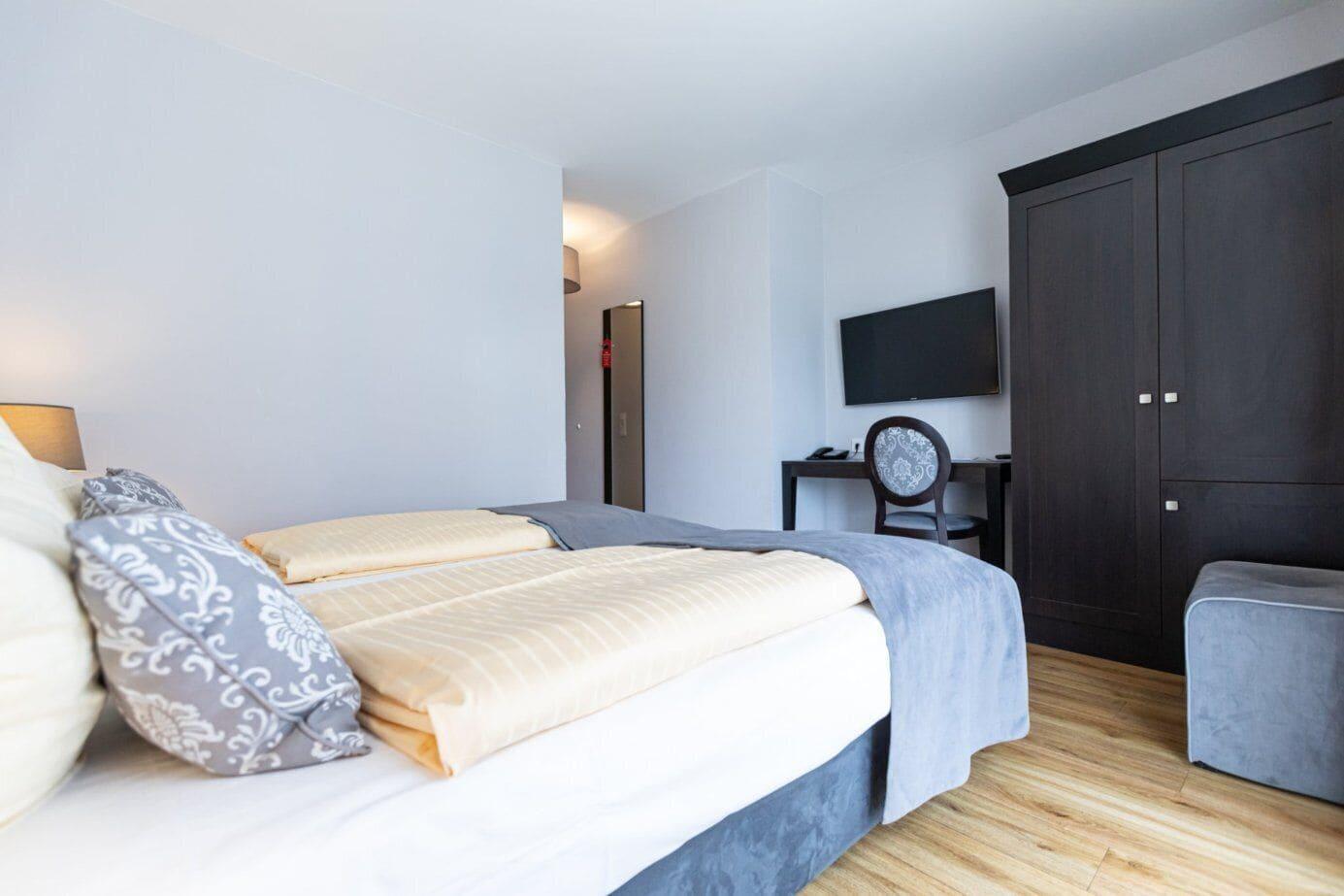 באד סודן אם טאונוס Hotel Rheinischer Hof Bad Soden מראה חיצוני תמונה