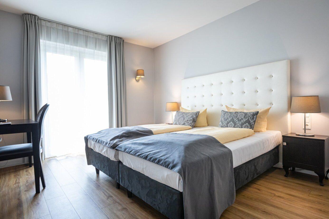 באד סודן אם טאונוס Hotel Rheinischer Hof Bad Soden מראה חיצוני תמונה